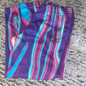 ADIDAS NWOT multi color sweats .. Large